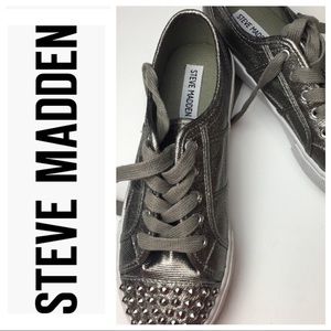 Steve Madden Braady Pewter Platform Sneakers